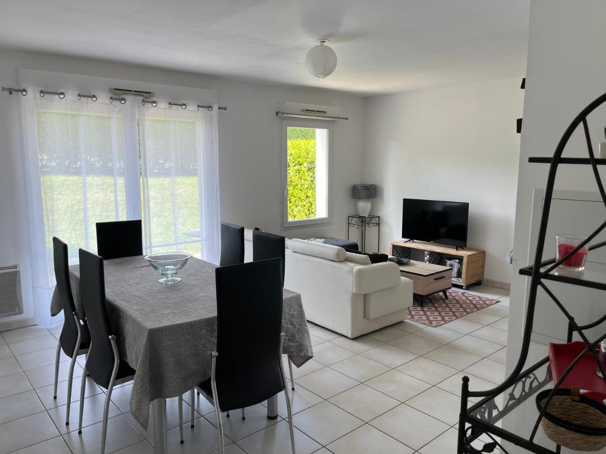 Appartement + Jardin ฟุยส์นอง ภายนอก รูปภาพ