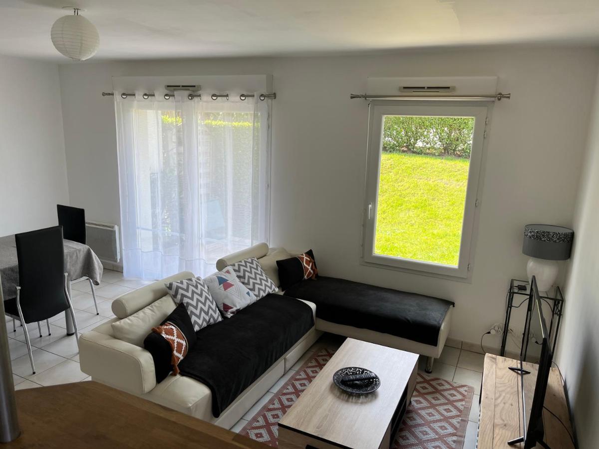 Appartement + Jardin ฟุยส์นอง ภายนอก รูปภาพ